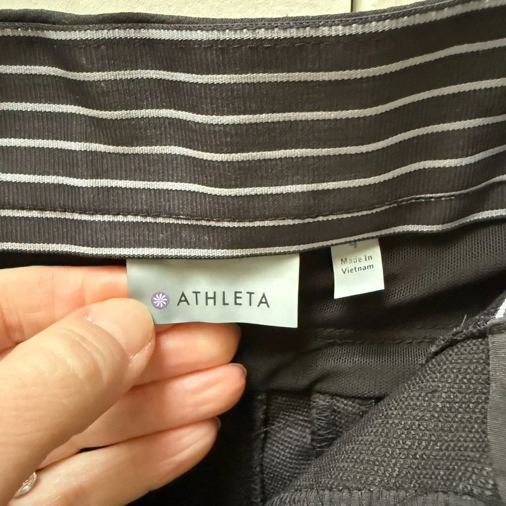 Athleta Wander Utility pant in black and size 4. - Picture 10 of 13